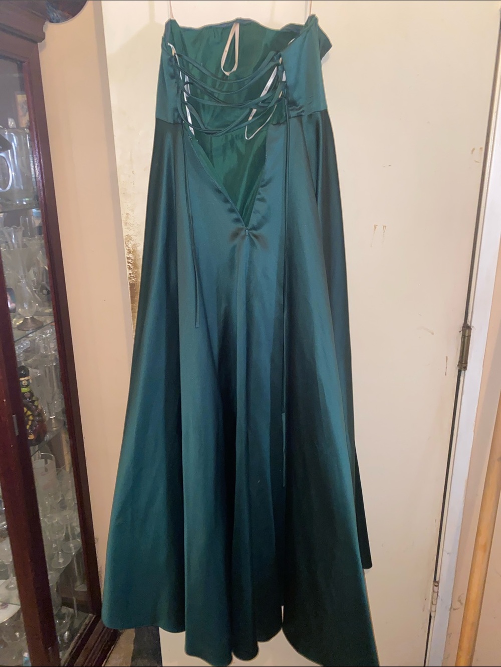 Faviana Size 4 Green Satin Strapless Formal Gown - Picture 4 of 5